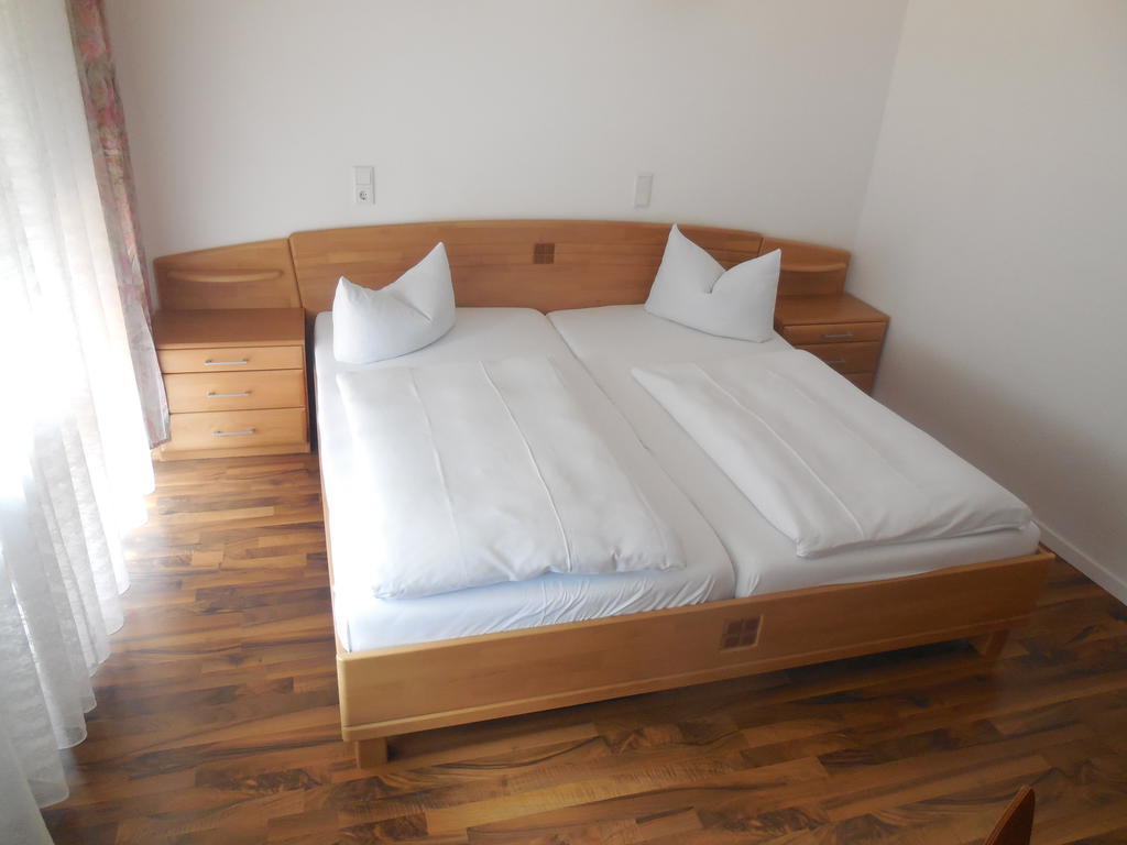 Hotel Garni Am Hechenberg Майнц Стая снимка